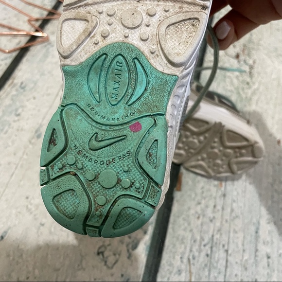 Nike Max air shoes childrens 6 kids sneakers mint green purple white non-marking - Picture 6 of 7